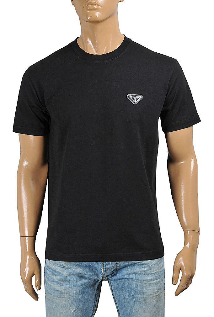 PRADA Men's t-shirt in black with metal logo patch 122 - Click Image to Close