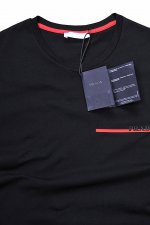 PRADA Men's cotton t-shirt with front logo appliquÃ© 109